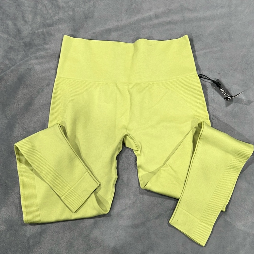 SET Active Lime Leggings